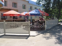 паркан з пластикової решітки