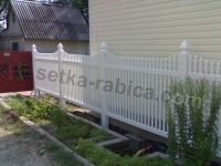 пластикові паркани