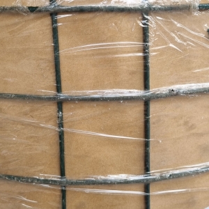 Сітка зварна 50х50х3//1.9 мм з полімерним покриттям EuroFence, рулон 1.5х25 м Зображення 1